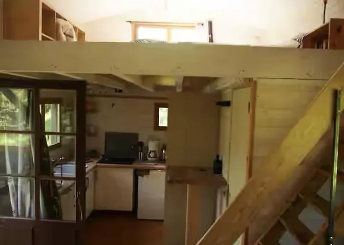 En Bois Nyaraló Saint-Antonin